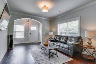 Twin Belmont Homes with 8 King Rooms, 4 Living Rooms, Sleep Up to 24 Guests, Walk to Belmont & Vanderbilt, Near Music Row, The Gulch & 12 South, Smart TVs, Parking, 24 Hr Hospitality - 7
