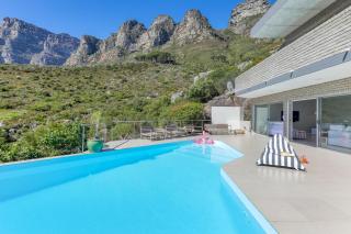 Callisto - Camps Bay - 9