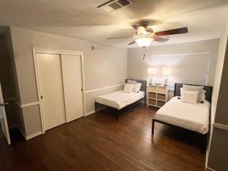Haverford House - Dallas - 2