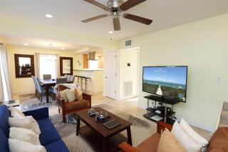 Beautifully Updated, 4 Bedroom Pool Home, 50 Yards to the Beach!! Captiva Escapade - Captiva - 7