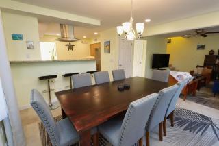 Beautifully Updated, 4 Bedroom Pool Home, 50 Yards to the Beach!! Captiva Escapade - Captiva - 4