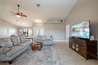 Golf Course View! Heated Pool - Villa Fairway to Florida - Roelens Vacations - Cape Coral - 4
