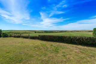 Coastal Bungalow Near Marloes with Log Burner and Garden - Dale - 6