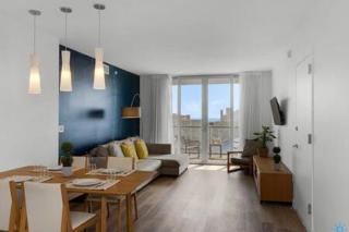 Apartment w Balcony Gym Near Beach - Hallandale Beach - 8
