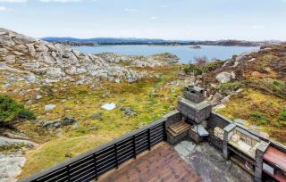 4 Bedroom Gorgeous Home In Fitjar - 9