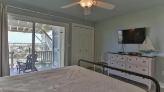 Southbay by the Gulf 132 is a Completely Renovated 3 Bedroom Beach Front Townhome in Destin - Destin - 4