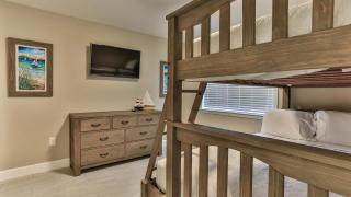 Southbay by the Gulf 131 a Completely Renovated 3 Bedroom Beach Front Townhome in Destin - Destin - 3