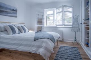 Town Heights - 3 Bedroom Holiday Home - Tenby - Tenby - 3