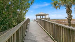 Southbay by the Gulf 102 only 30 Yards from the Beach 3 Bedroom Townhome in Destin - Destin - 8