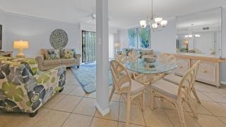Southbay by the Gulf 102 only 30 Yards from the Beach 3 Bedroom Townhome in Destin - Destin - 6