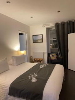 La Maison de l Echauguette Petit Dejeuner et Menage Offerts - Clermont-Ferrand - 0