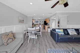 Southbay by the Gulf 11 a 4 Bedroom Townhome with Beach Access and 300ft of Private Beach - Destin - 1