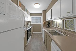 Southbay by the Gulf 119 only Steps from the Beach a 3 Bedroom Townhome in Destin - Destin - 2