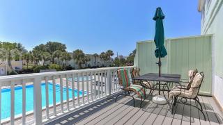 Southbay by the Gulf 12 a Destin Townhome with Balcony Overlooking Pool and a Short Walk to Beach - Destin - 1