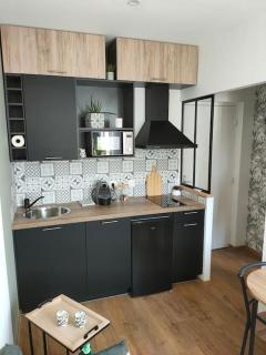 Superbe T2 neuf dans maison de maitre hyper centre - 0