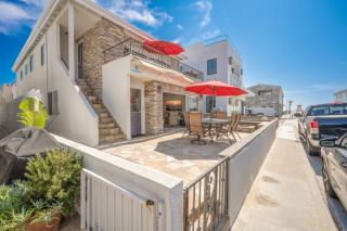 Three Bedroom Home on 36th with Indoor Outdoor Living - Newport Beach - 5