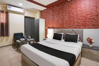 Hotel O Crystal - Ahmedabad - 9
