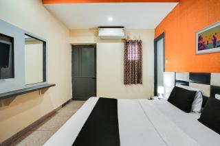 Hotel O Crystal - Ahmedabad - 3