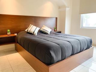 3BR Beautiful Vintage Apartment with Great Location! - Cancún - 0