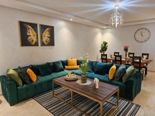 3 Bedroom Luxury Apartment with Premium Amenities for Larger Families - Casablanca - 8