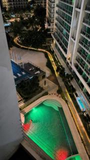 Azure Pool View Unit in Parañaque - Manila - 2