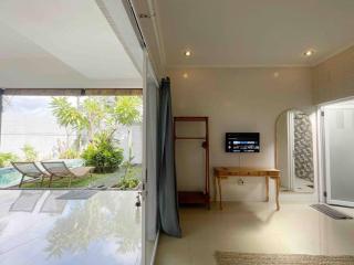 Tropical 2BR Villa James with Private Pool Canggu - 3