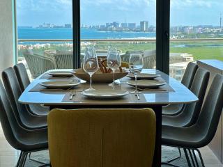 3BR Luxury Oceanfront Apt w Pool, Gym & Views - Cancun - 8
