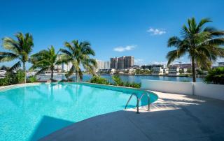 3BR Luxury Oceanfront Apt w Pool, Gym & Views - Cancun - 0