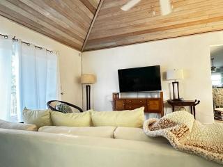 A'Viva Grace Bay - Alta3 - The Bight Settlements - 2
