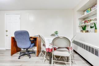 Pet-Friendly Elmont Apartment 17 Mi to NYC! - Elmont - 3