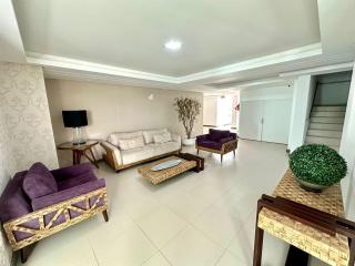 Residencial Ilha do Arvoredo - Praia de 4 Ilhas, próximo ao mar. - 9