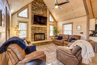Cabin with Hot Tub and Sauna 5 Mi to Dtwn Blue Ridge! - Blue Ridge - 6
