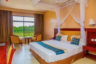 Luwa Evergreen Hotel - 1