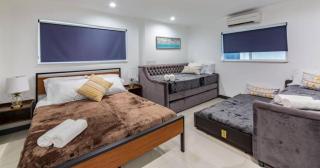 Majestic Football Field Villa Luxury TGH - Miami - 1