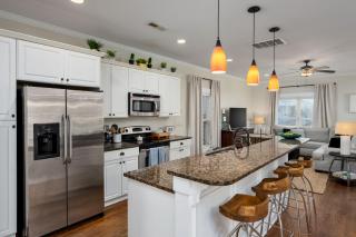 Downtown Wilmington Home ~ Pet Friendly - Wilmington - 6