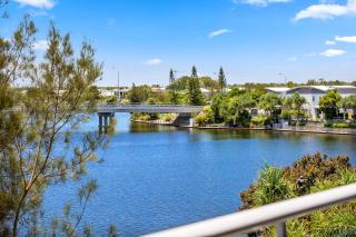 Saltwater on the Peninsula - Kawana Waters - 6
