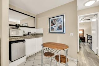 Scottish Fairway Inn - Monterey - 5