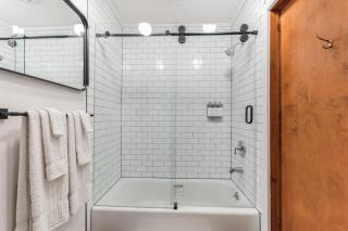 Charming Studio in Thornton PA - - 6
