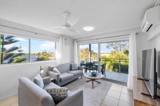 Saltwater on the Peninsula - Kawana Waters - 2