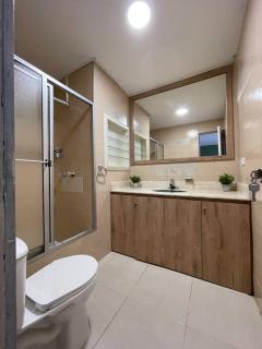 Apartment w/ Jacuzzi Best location/ Parque Lleras - Medellín - 2