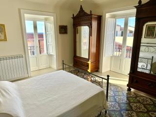Vittorio Emanuele Street House - 3