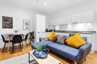 Modern One Bed Apartment - Sleeps 3 - Near Heathrow, Windsor Castle, Thorpe Park - Staines London TW18 - Staines upon Thames - 3