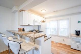 Sunny Beach Getaway A1 Ocean Block Walk to Beach - Ocean City - 6
