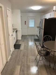 Luxury Peaceful Bungalow Away From Home - Lawrenceville - 5