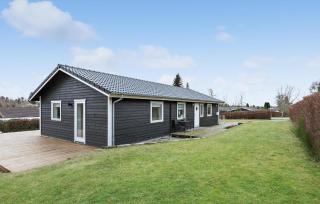 Gorgeous Home In Melby With Wifi - Melby - 9