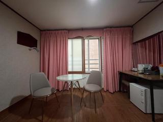 Oreum Motel - Jeju - 2