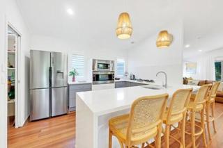 Mudjimba Beach Haven - Stroll to the Water - Mudjimba - 4