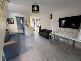 Pavillon T3 avec Piscine, Terrasse et Jardin à Valras-Plage - 6 Pers, 900m de la Mer - FR-1-701-75 - Valras-Plage - 6