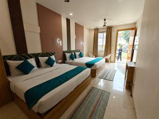 Hotel Utsav Grand - 1