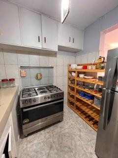 Artsy Apartment 3 miles away from the UNEP & Mall. - Nairobi - 5